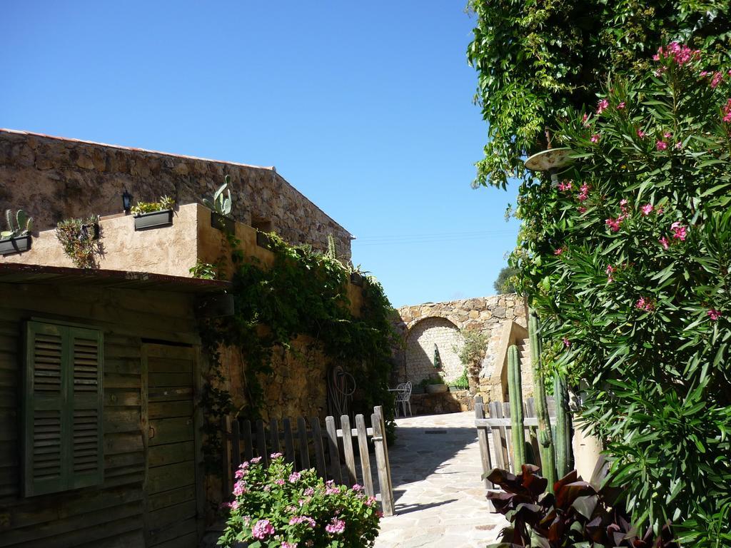 Pietra Moneta B&B Pietra-Monetta מראה חיצוני תמונה